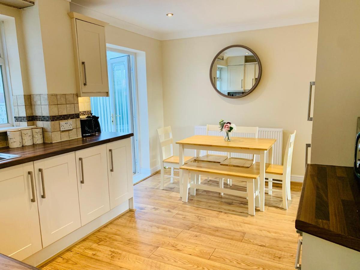 Homely Detached 3 Bedroom House Near Sheffield Rotherham Exterior foto
