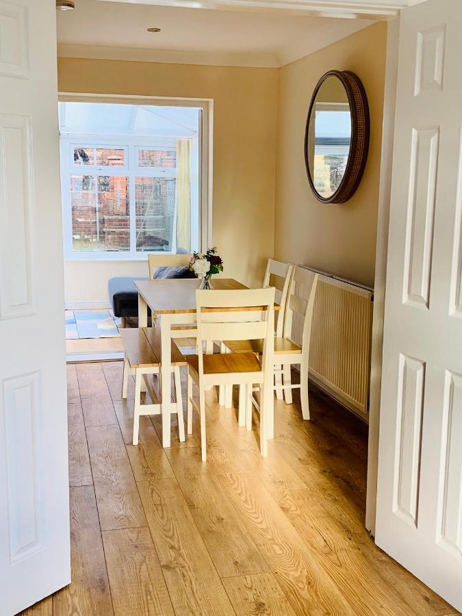 Homely Detached 3 Bedroom House Near Sheffield Rotherham Exterior foto